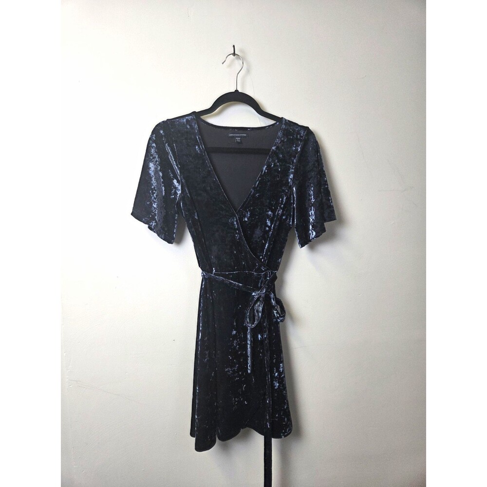American Eagle Outfitters Women's M Black Velvet Wrap Dress V-Neck Tie Waist